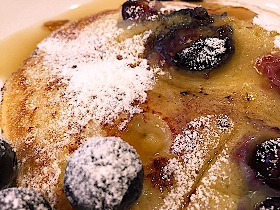 James McConnell Cooks Beautiful American Blueberry Pancakes