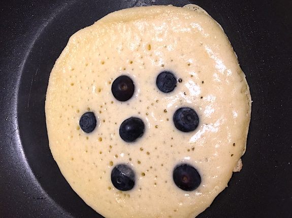 James' Beautiful American Blueberry Pancakes